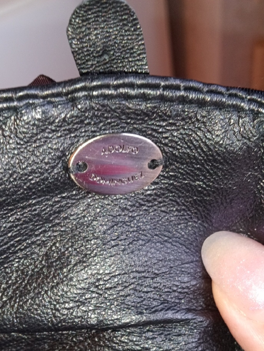 Adolfo Dominguez Black Ruched Leather Long Gloves - Picture 3 of 4